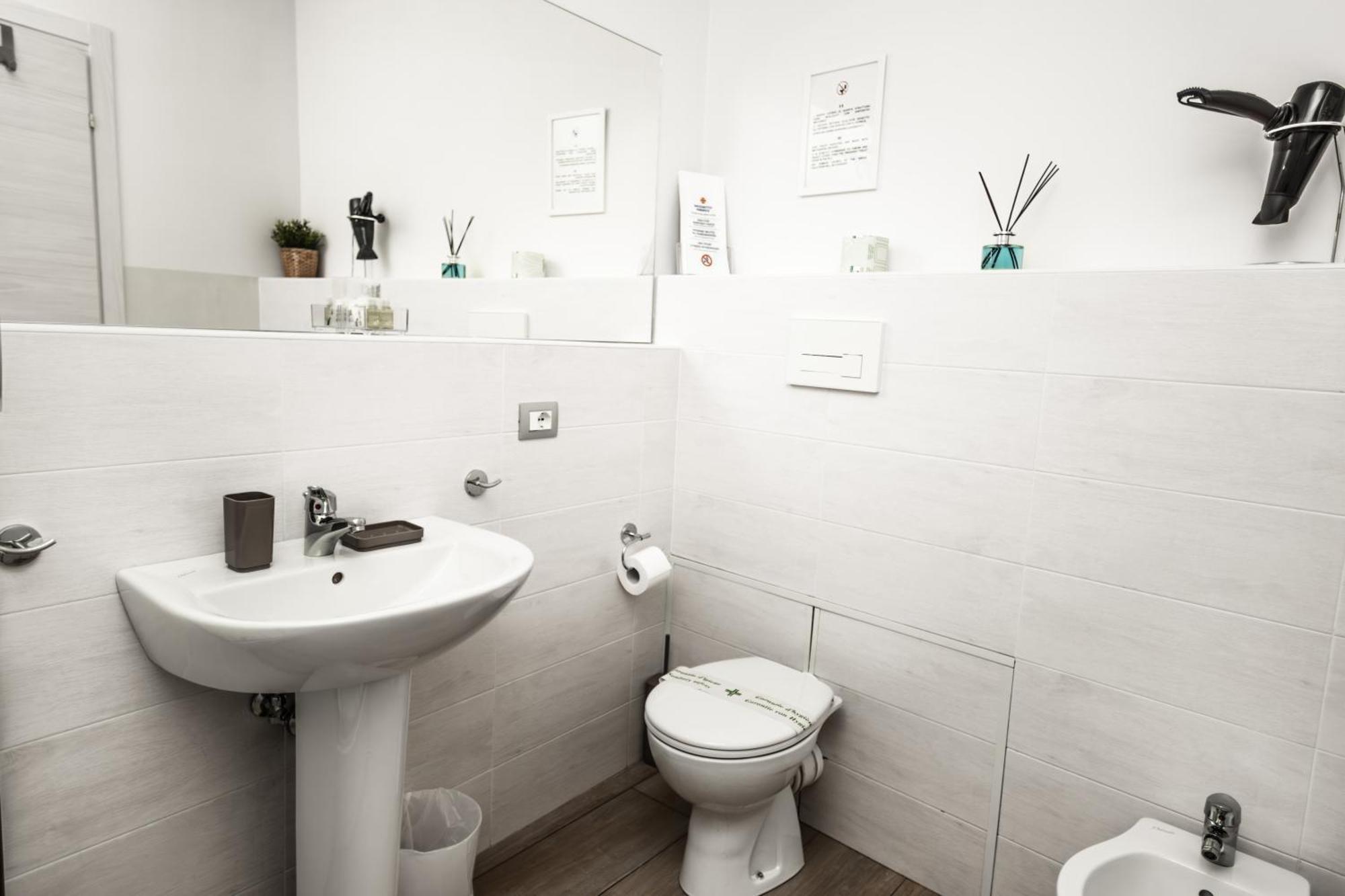 Il Tiro Rooms ボローニャ エクステリア 写真